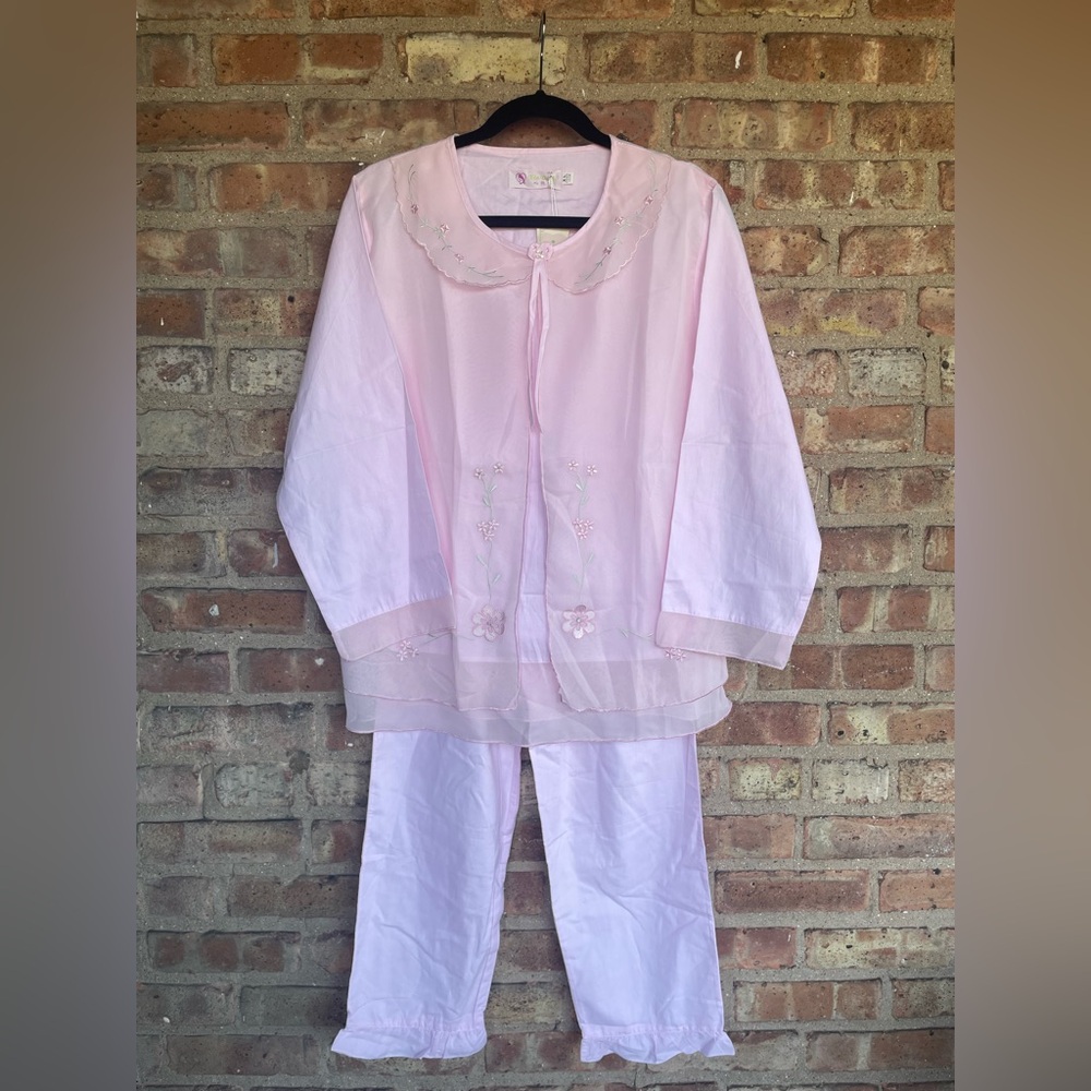Retro Inspired Cotton Floral Appliqué Pajama Set🖤